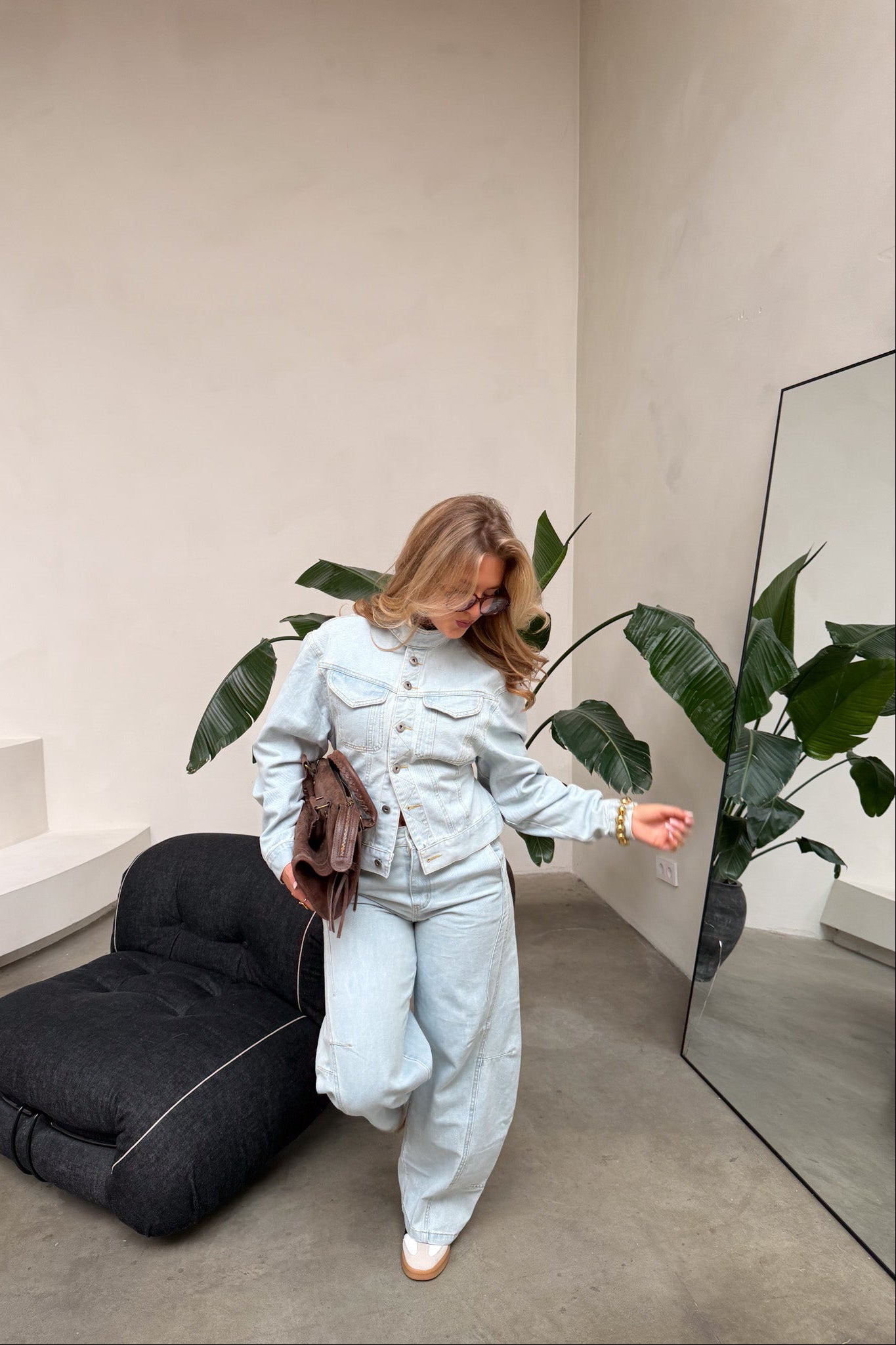 Light Wash Balloon Jeans