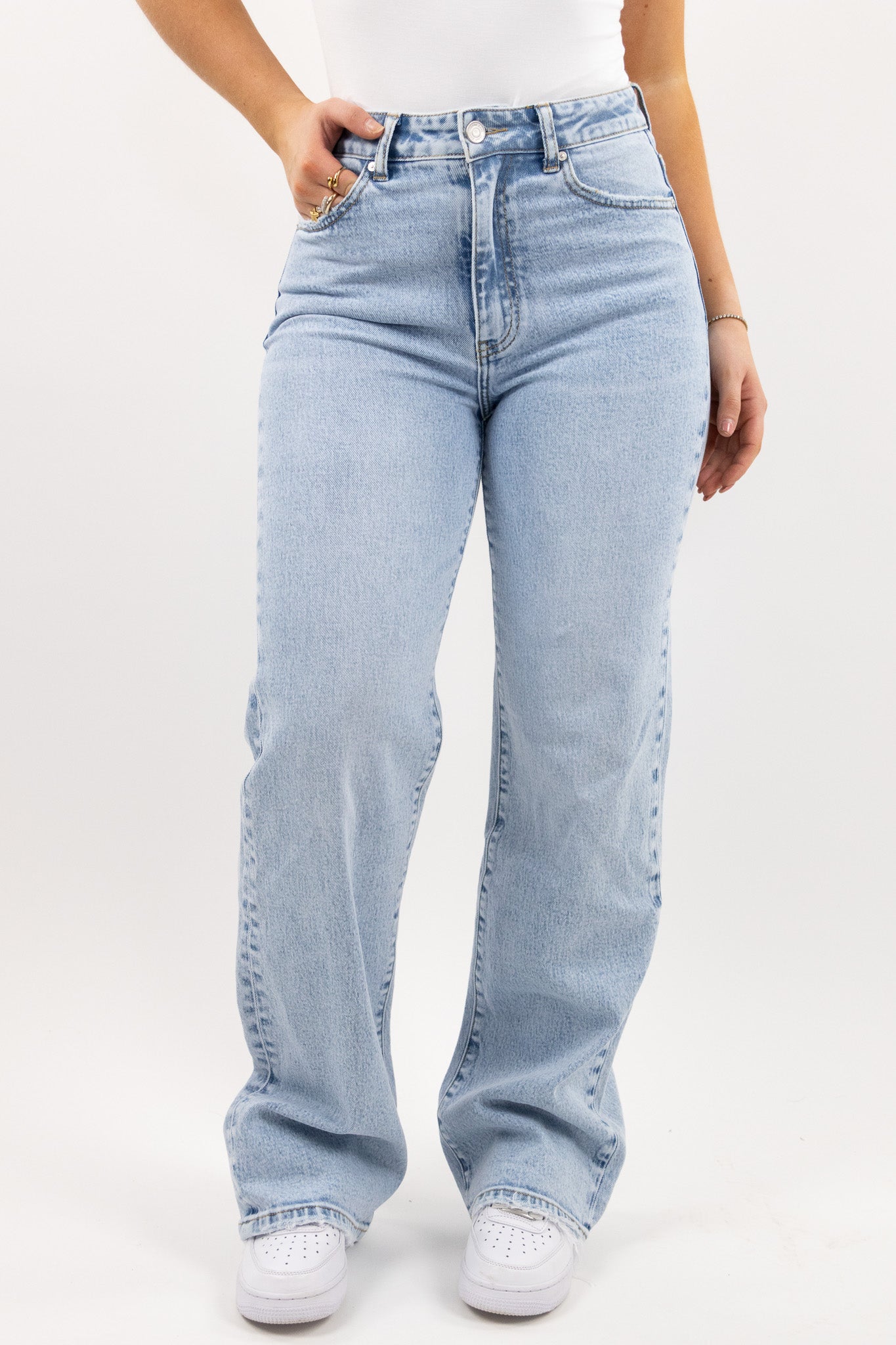 Pink bow jeans