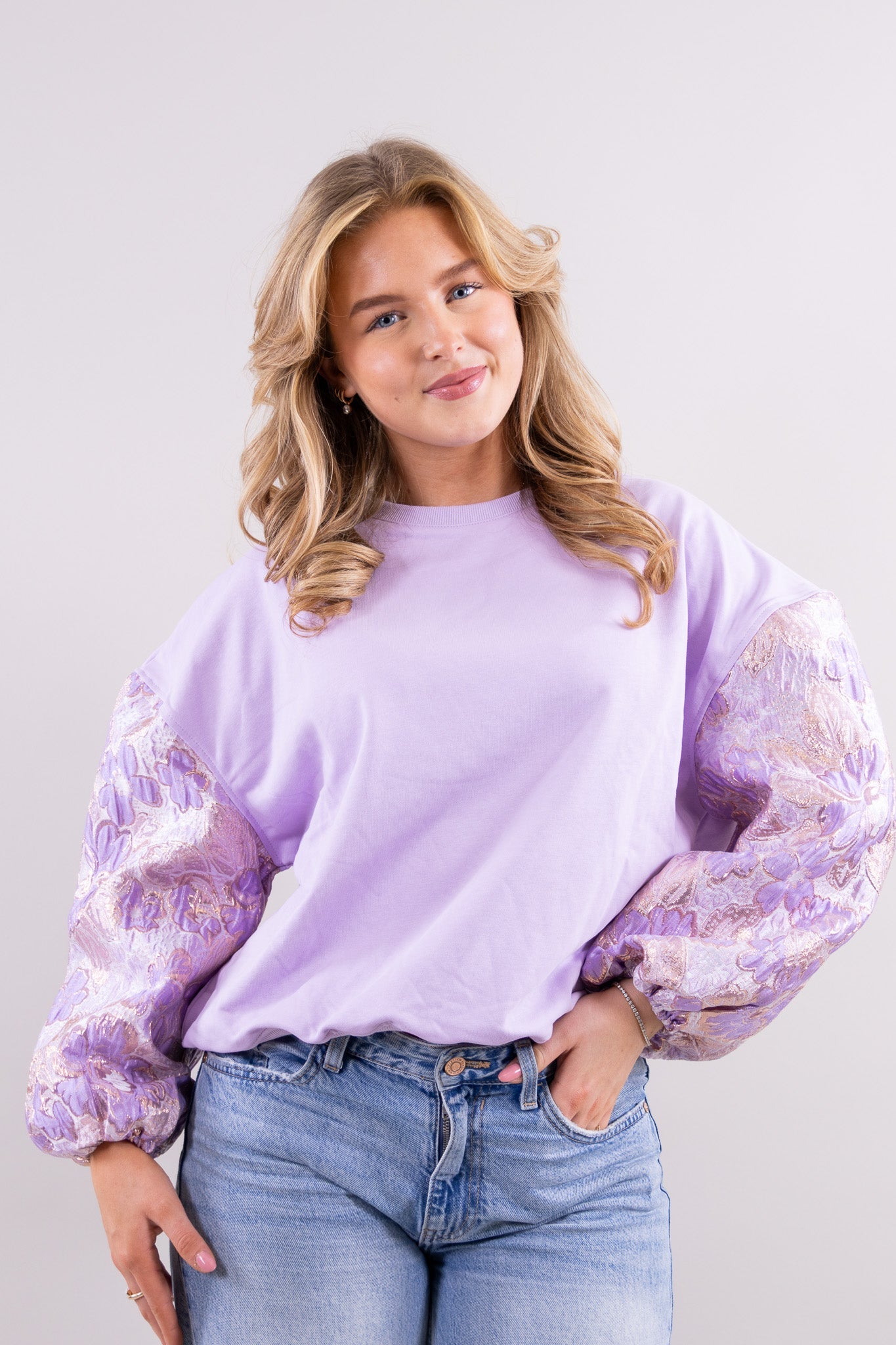 Joya flower sweater
