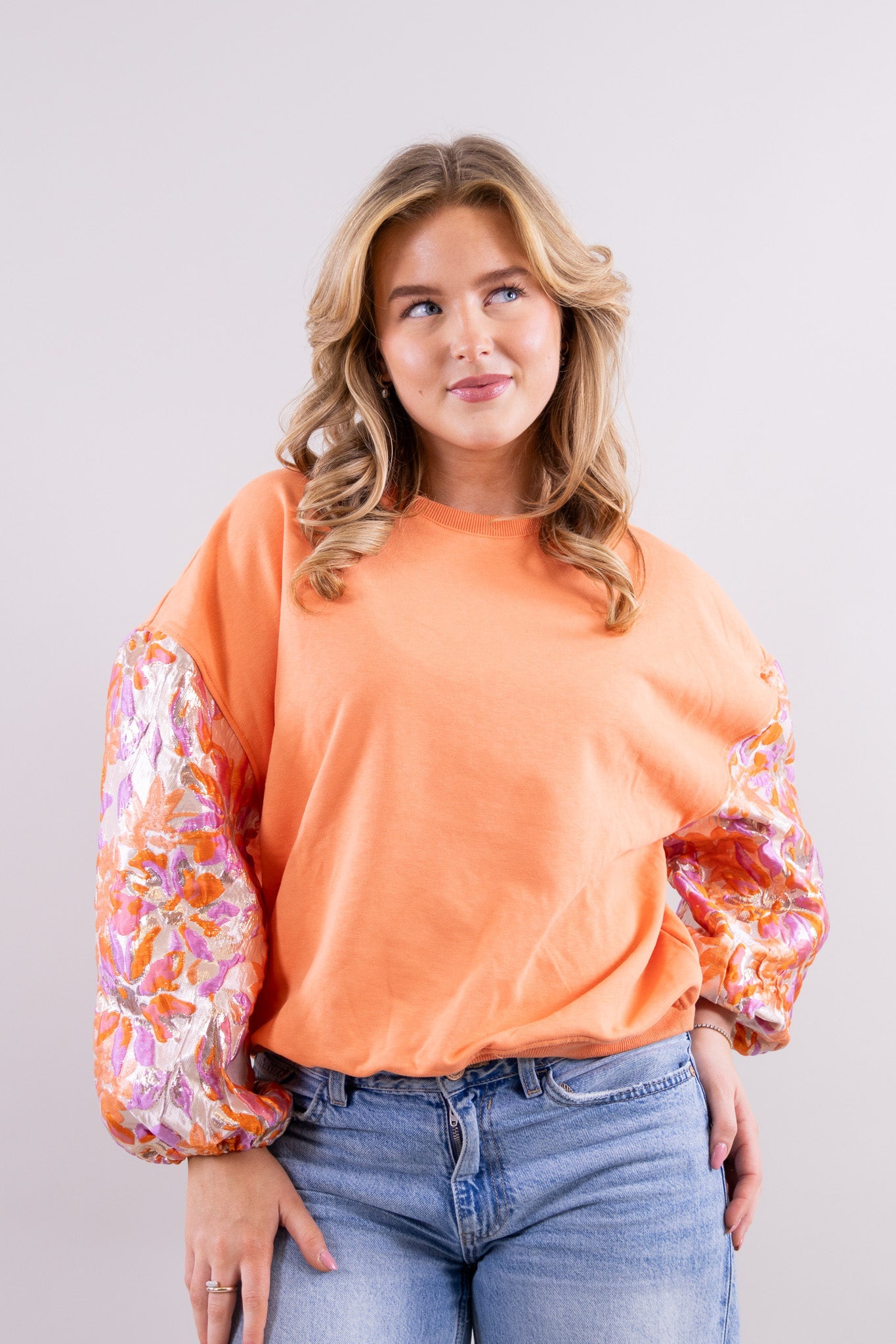 Joya flower sweater