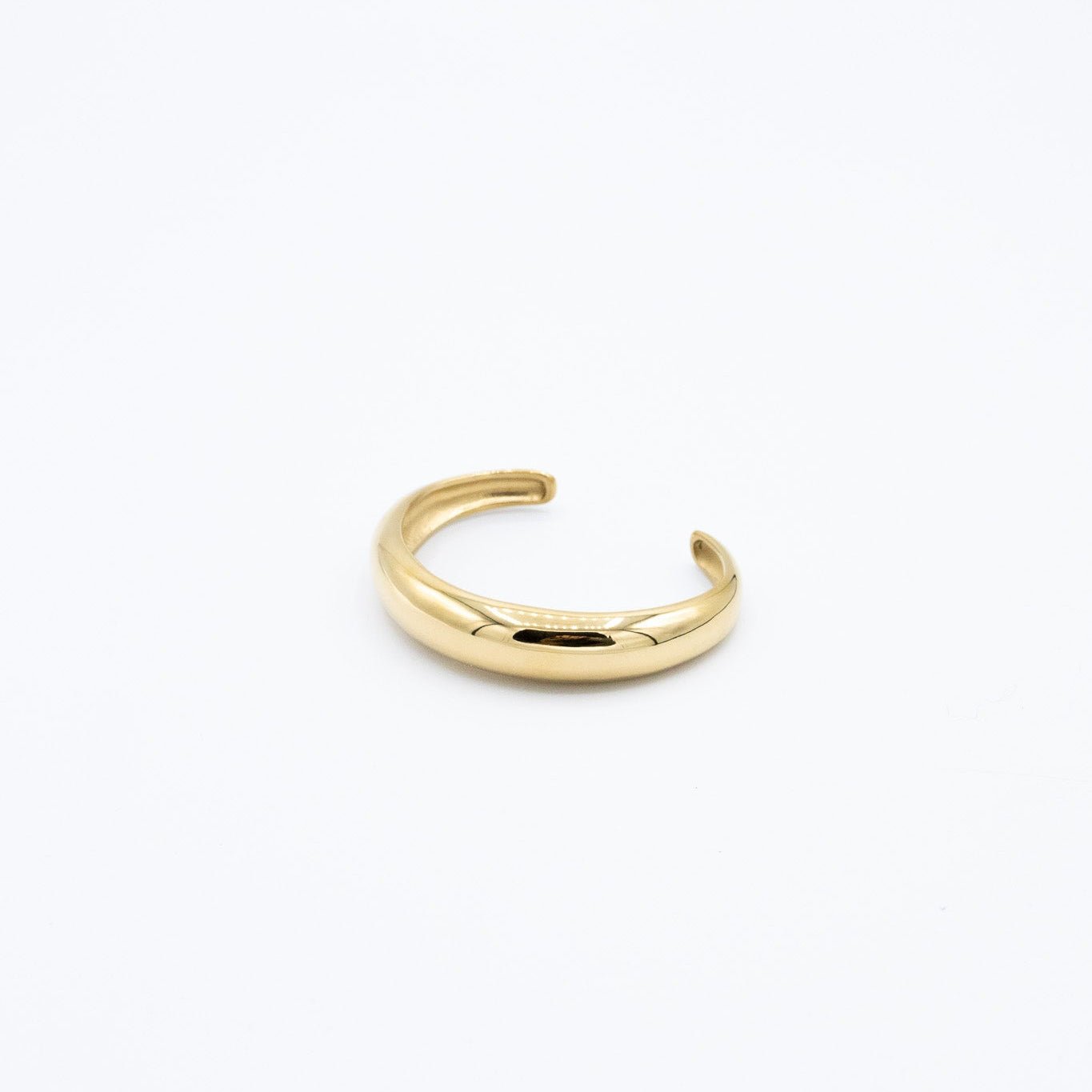 Mae Bangle