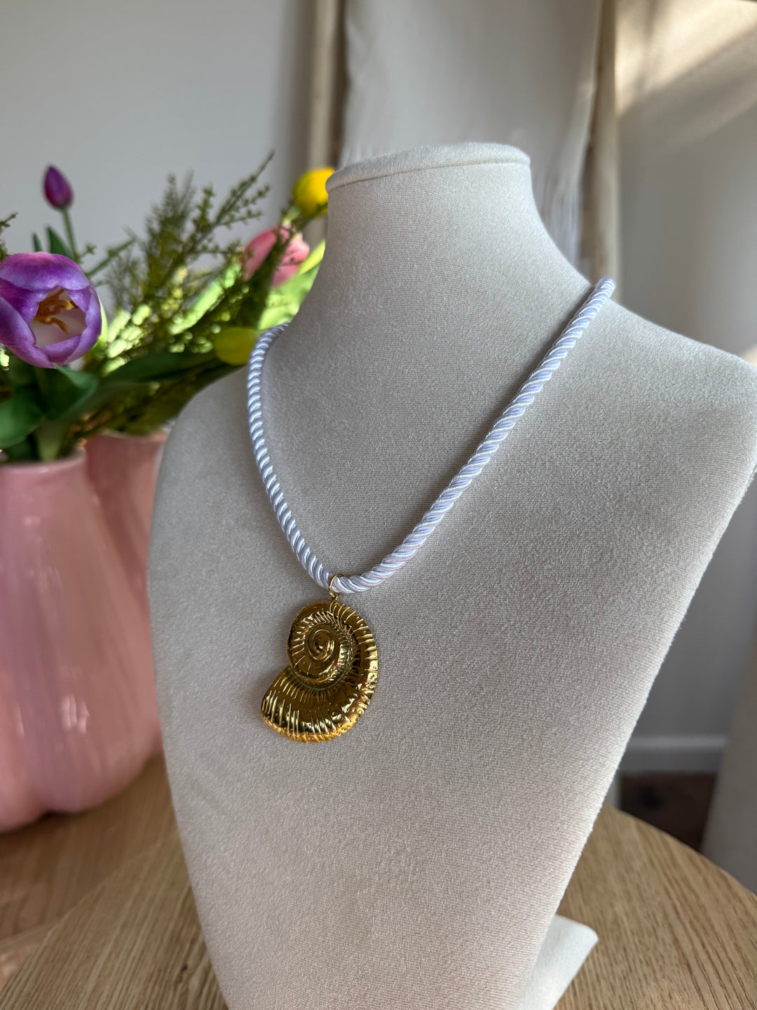 Beachy necklace