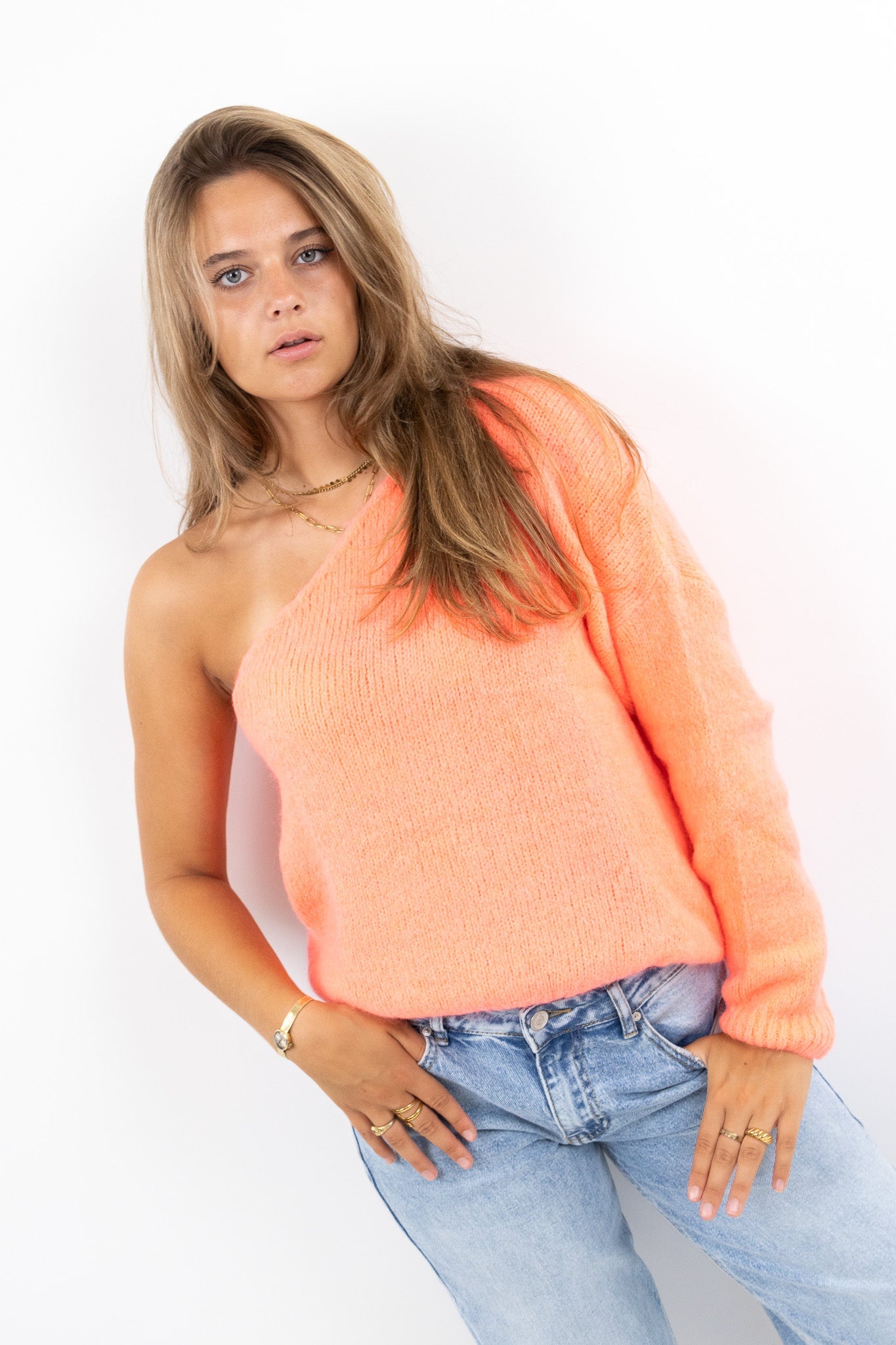 One Shoulder Knit
