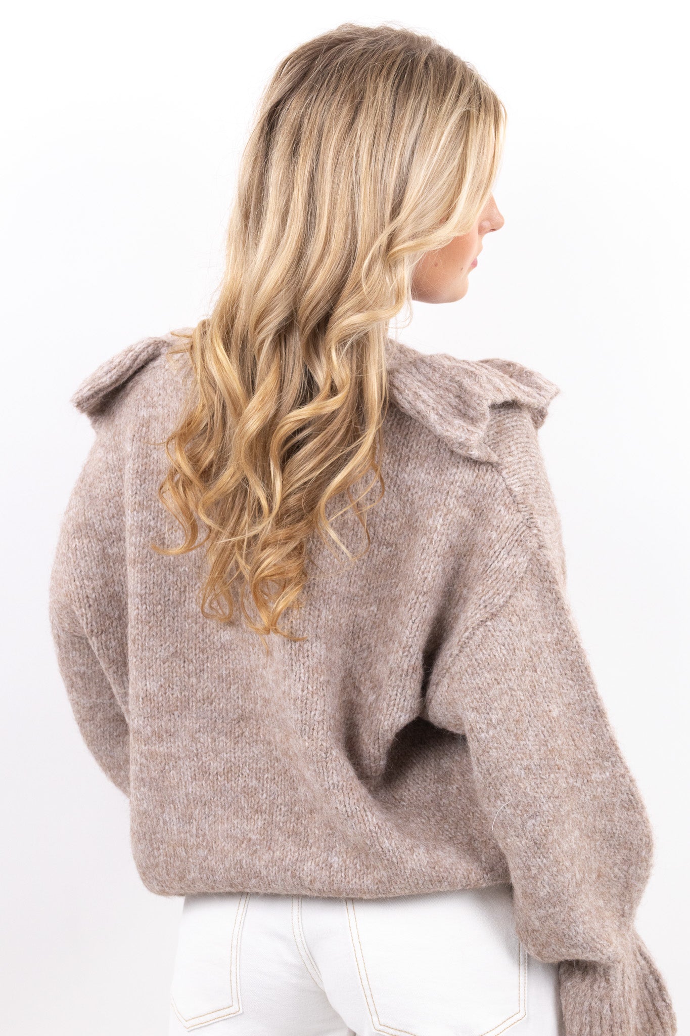 Soft Ruffle Knit